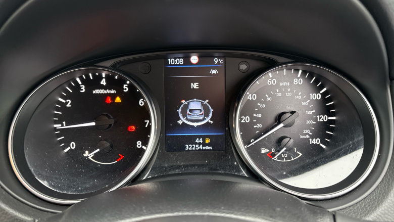 Nissan Qashqai 1.3 DiG-T Tekna 5dr Petrol Hatchback